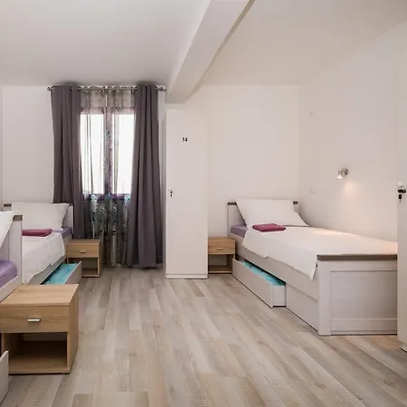 Hostel Sakic Solin